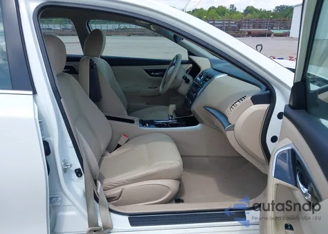 2014 Nissan Altima 2.5/2.5 S/2.5 Sl/2.5 Sv z USA, uszkodzony, nr VIN 1N4AL3AP8EN337458